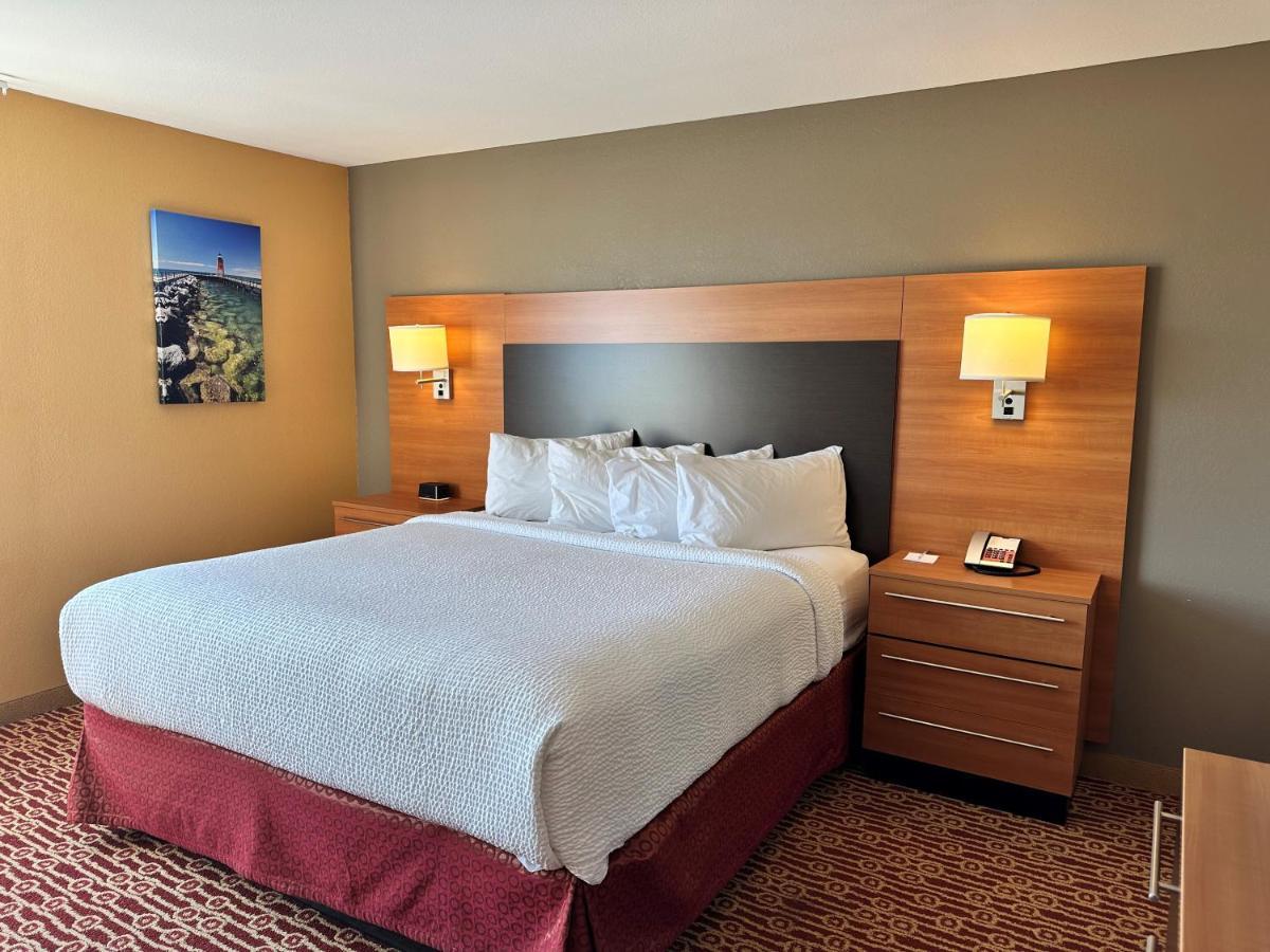 Towneplace Suites By Marriott Detroit Troy Exterior foto