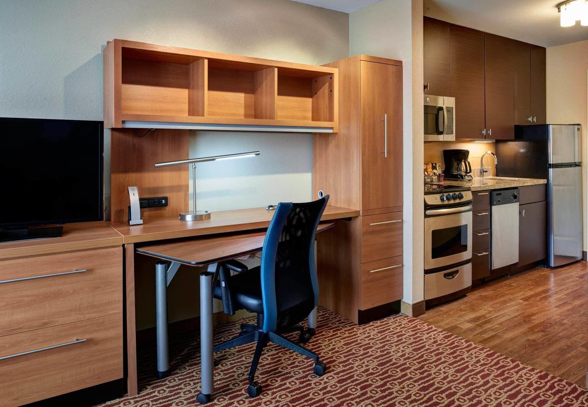 Towneplace Suites By Marriott Detroit Troy Exterior foto